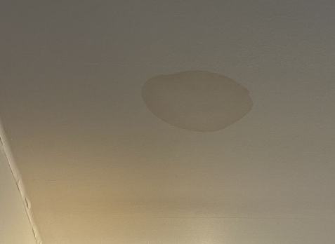 Image of a roof leak stain on the ceiling of a roofing in Wedowee.